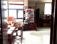 会议室屏风摆放，一涵双面绣小屏风